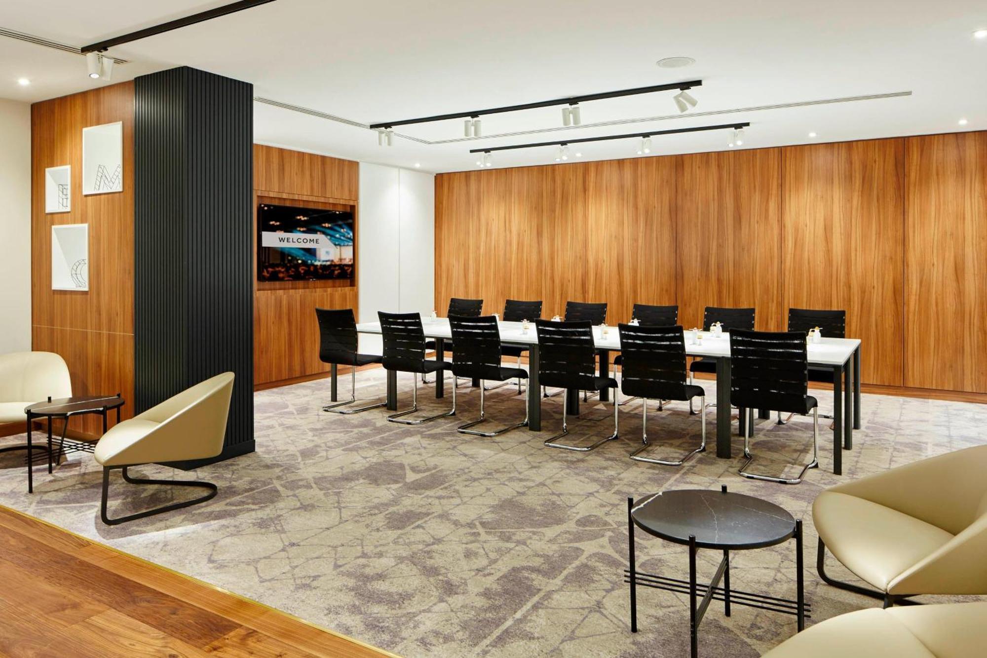 London Heathrow Marriott Hotel Хилингдън Екстериор снимка