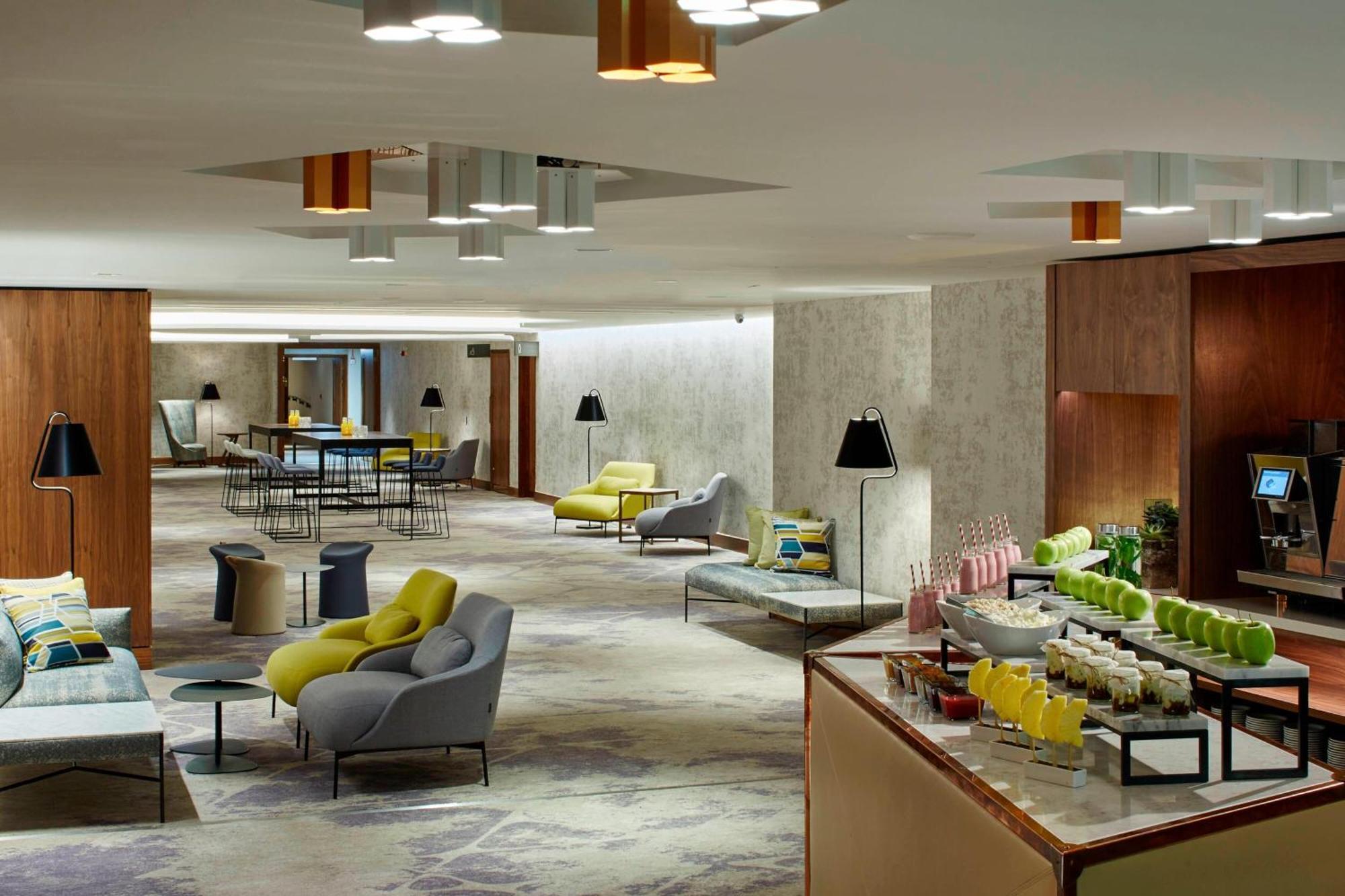 London Heathrow Marriott Hotel Хилингдън Екстериор снимка