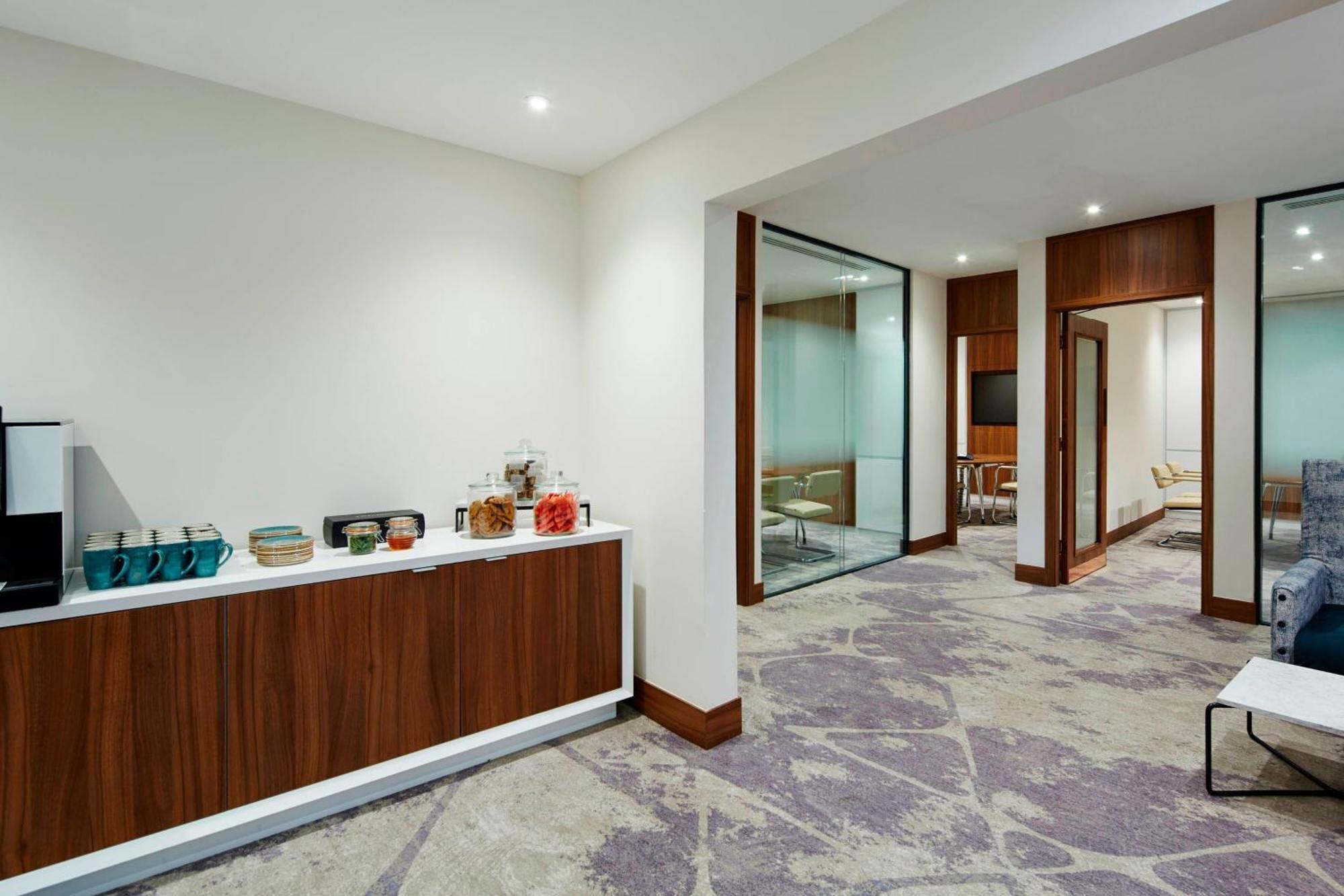 London Heathrow Marriott Hotel Хилингдън Екстериор снимка