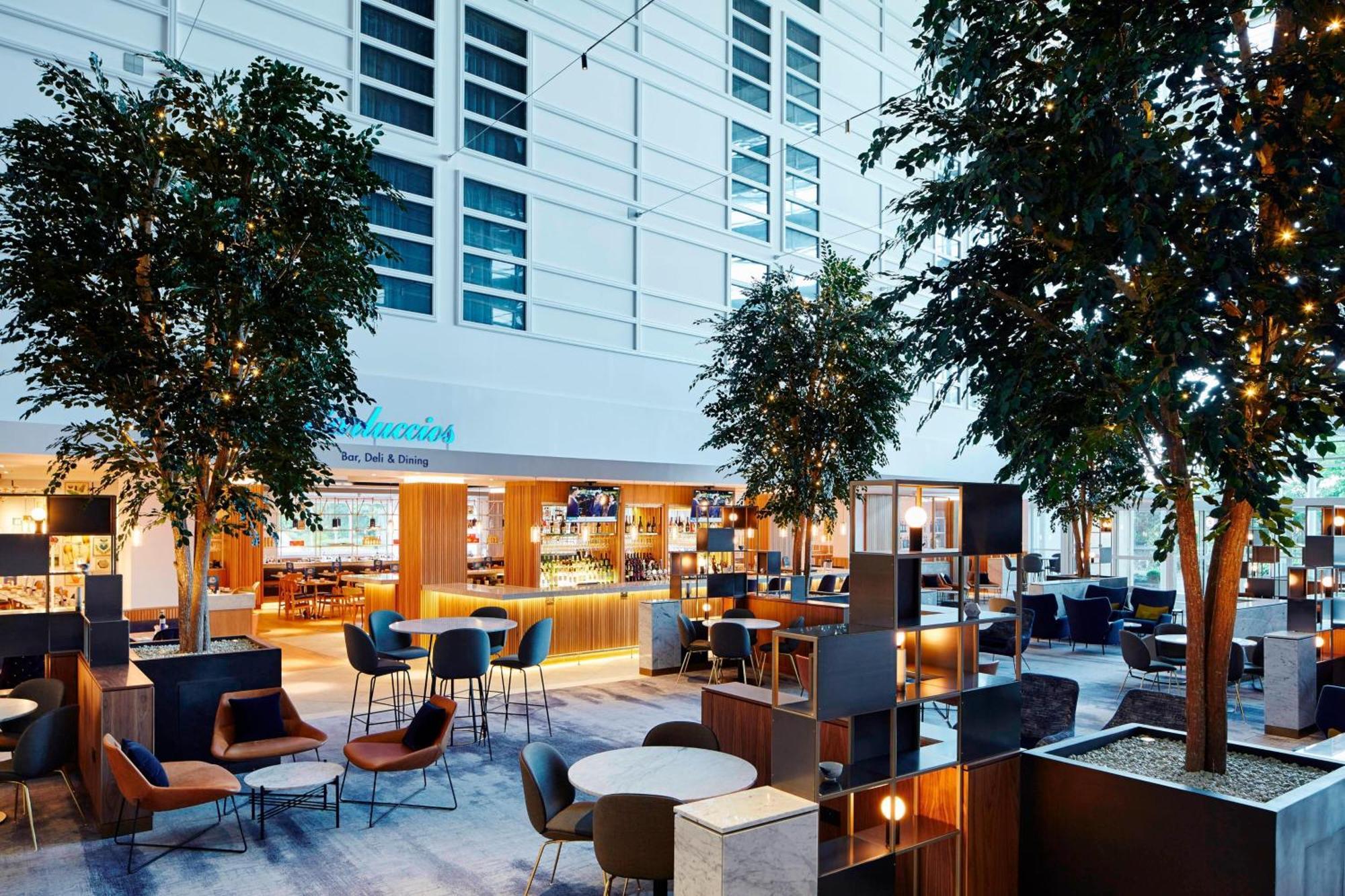 London Heathrow Marriott Hotel Хилингдън Екстериор снимка